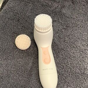 Mary Kay Pink and White Cleansing Brush